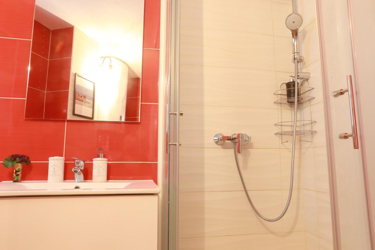 Dionea Apartment *